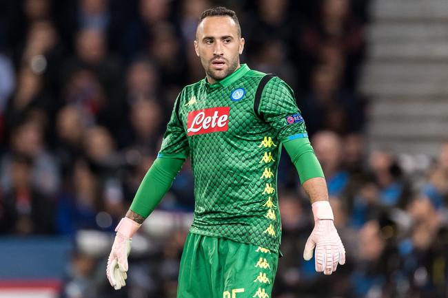 球吸引包夹 球吸引包夹