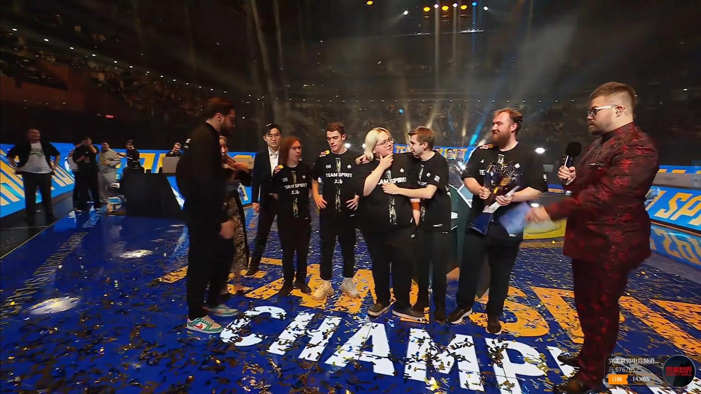 0米蝶泳的 0米蝶泳的