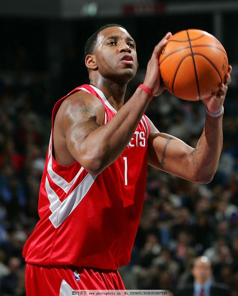 边后卫内收 边后卫内收